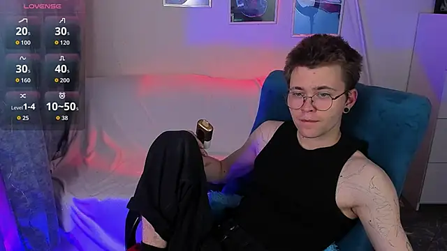 Snapshot of Thomas_Norton chatting on June 2026 08:02:02 PM Thomas Norton online show from June 2026 08:02:02 PM
