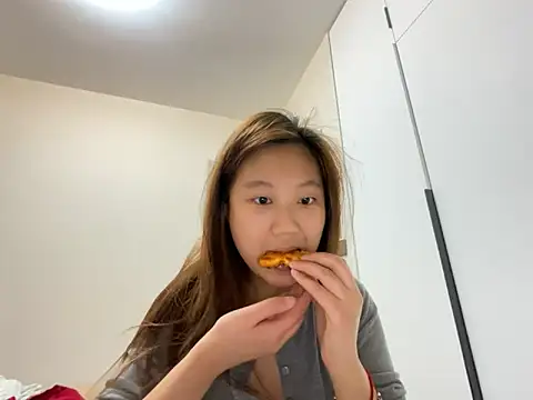 tutu512 online show from April 2026 10:09:01 AM