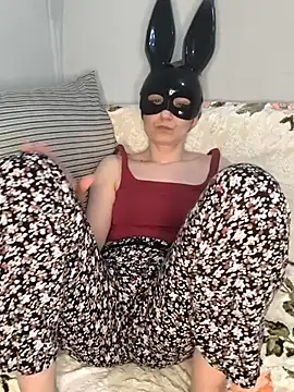 Pisicik 2 online show from April 2026 05:09:02 PM