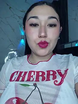 Sarah Bloom online show from April 2026 12:46:02 AM