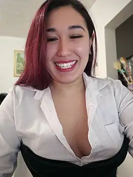 Sarah Bloom online show from April 2026 07:49:01 PM