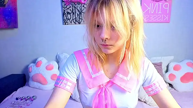 Snapshot of PerryKitty chatting on June 2026 03:21:02 PM PerryKitty online show from June 2026 03:21:02 PM