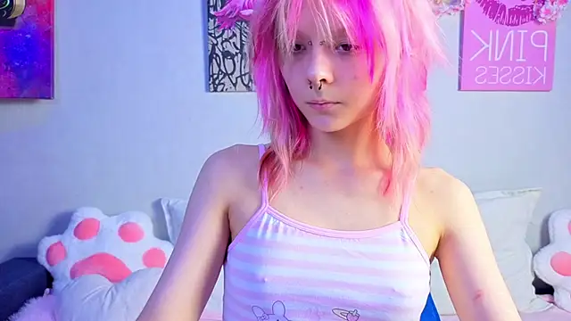 Snapshot of PerryKitty chatting on July 2026 03:48:02 PM PerryKitty online show from July 2026 03:48:02 PM