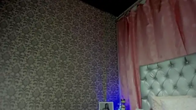 zoe tamara online show from April 2026 01:58:02 PM