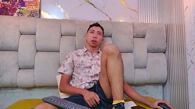 MOgekobig19 online show from April 2026 11:26:02 AM