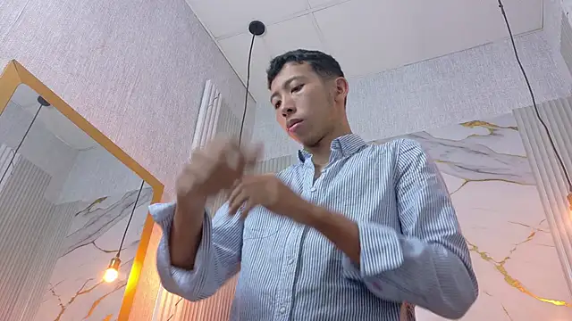 MOgekobig19 online show from April 2026 03:20:01 AM