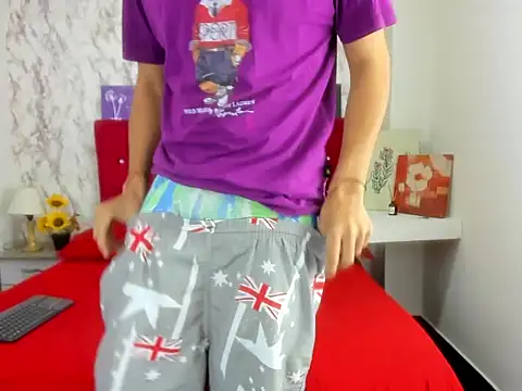 Alejandra and James  online show from April 2026 11:13:01 AM