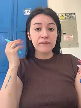 AvaVictori online show from May 2026 04:33:01 PM