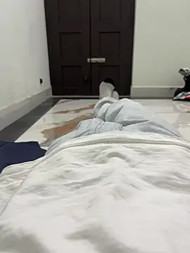 like a nud online show from April 2026 04:00:01 PM