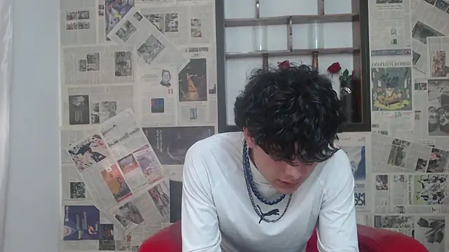 sebastian rougue online show from April 2026 09:08:02 PM