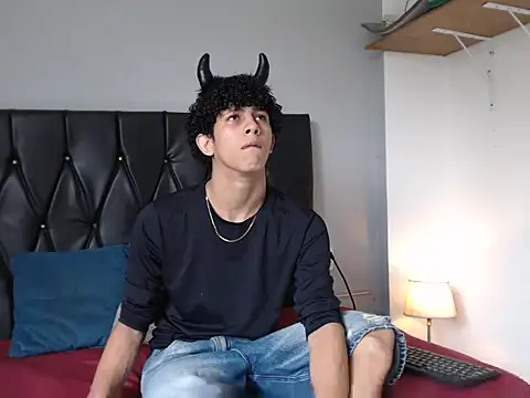 JIMM MENDOZA online show from March 2026 04:40:02 PM