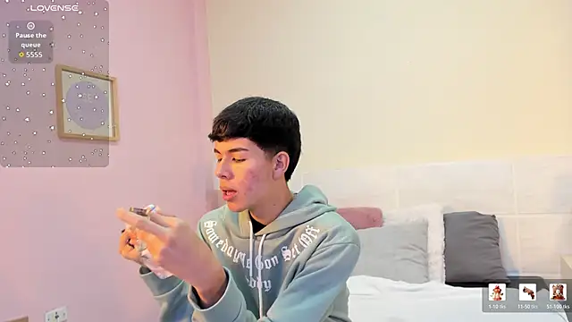 CAROLYNFOSTER online show from April 2026 12:20:02 PM