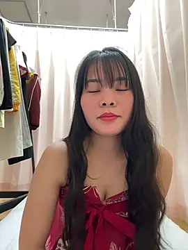 Snapshot of Naked-xx chatting on May 2026 01:30:02 PM Naked-xx online show from May 2026 01:30:02 PM