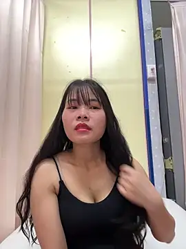 Snapshot of Naked-xx chatting on June 2026 01:05:02 PM Naked-xx online show from June 2026 01:05:02 PM