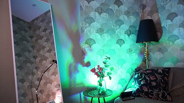 Frantease online show from April 2026 05:33:02 AM