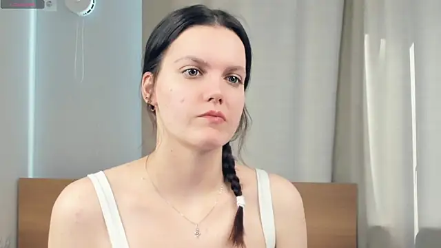 JuliannPaysour online show from April 2026 07:39:01 AM