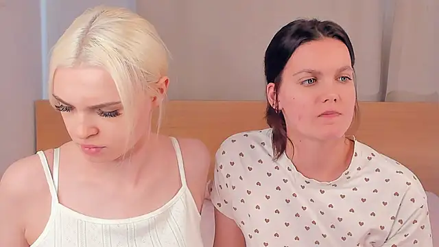 JuliannPaysour online show from April 2026 07:35:01 AM