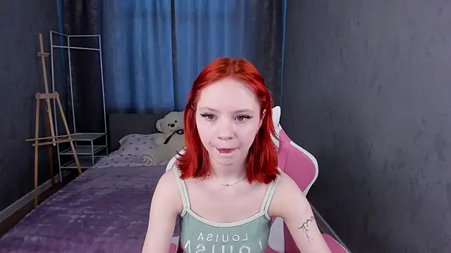 Loly Cuttie online show from April 2026 01:05:02 AM