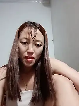 Snapshot of -Bitilu- chatting on May 2026 09:56:02 PM -Bitilu- online show from May 2026 09:56:02 PM