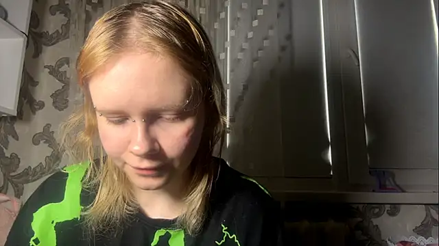 KrystenHoye online show from April 2026 06:24:01 AM