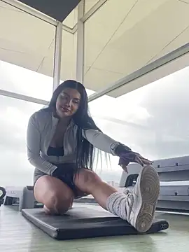 Cami olarte online show from April 2026 06:04:02 PM