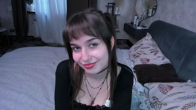 LaelIvie online show from April 2026 08:24:01 AM