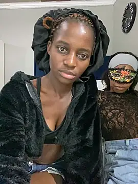 DarkChocolateSlender  online show from April 2026 04:44:01 PM