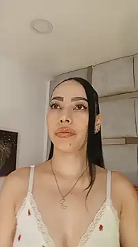 AmbarJenssen online show from April 2026 12:00:02 PM