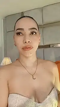 AmbarJenssen online show from April 2026 02:31:01 PM