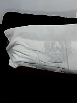 sultrydiva00 online show from April 2026 05:28:01 PM