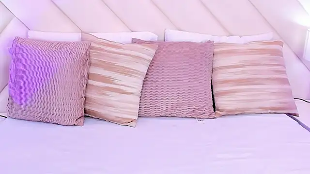 MoollyLove online show from March 2026 02:05:02 PM