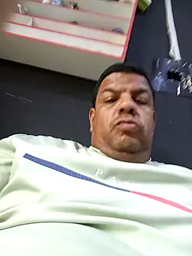 Danielleon12  online show from April 2026 06:56:02 PM