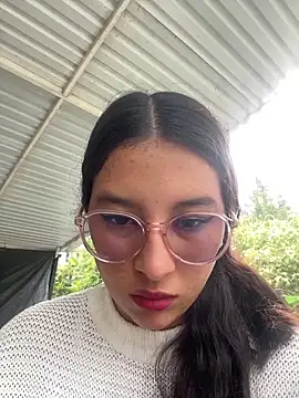 babylexi18 online show from April 2026 08:42:02 PM