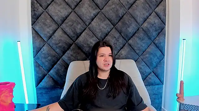 MatthewDavis  online show from April 2026 11:20:01 AM