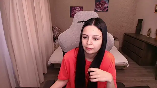 Snapshot of EvaSmeet chatting on June 2026 09:59:01 AM EvaSmeet online show from June 2026 09:59:01 AM