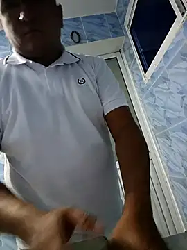 luis20212 online show from April 2026 08:42:01 AM