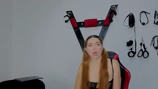 Hana and Zeta2026 online show from April 2026 01:41:01 PM