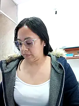 Violeta--7 online show from April 2026 01:45:02 PM