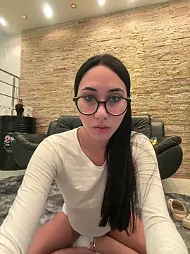 Snapshot of juliacosta chatting on May 2026 07:16:02 AM juliacosta online show from May 2026 07:16:02 AM