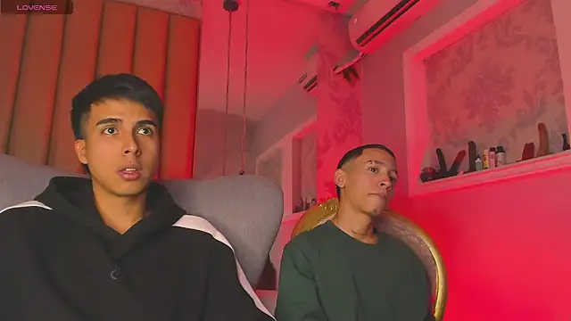 MaicolSmiith  online show from April 2026 12:59:02 AM