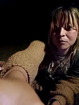 Elisialila online show from April 2026 09:15:01 PM