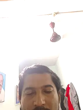 varun2184 online show from April 2026 06:05:02 PM