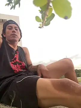 whosley online show from April 2026 11:51:01 PM