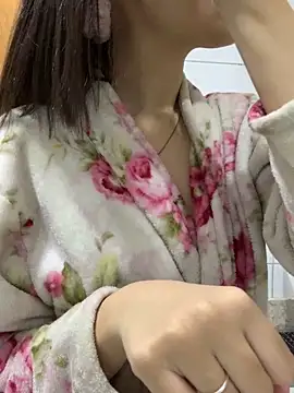 Branquinha rose online show from April 2026 10:15:01 PM