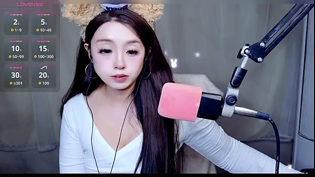 Cuviee online show from April 2026 10:26:01 AM