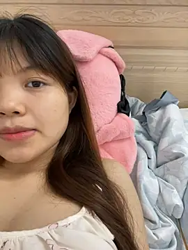 -Vaci- online show from April 2026 01:58:02 PM