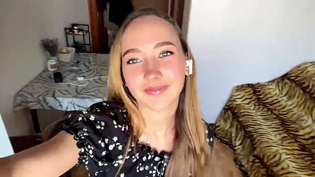 Liesenaniles online show from April 2026 06:14:01 AM