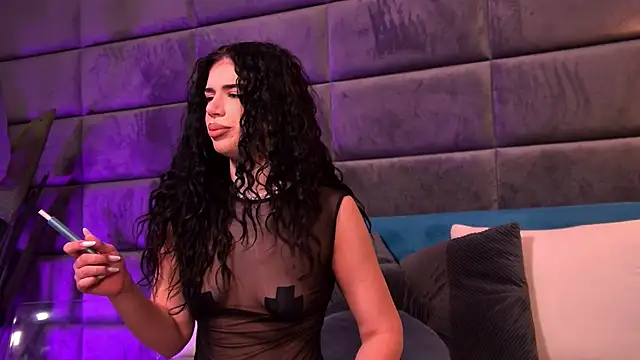 CatalynaVega online show from April 2026 01:39:01 PM