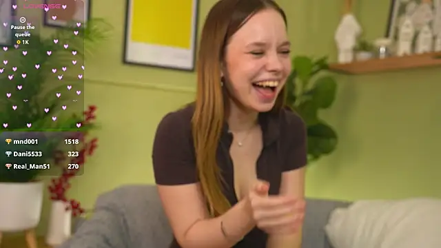 BambiBaby  online show from April 2026 07:07:02 PM