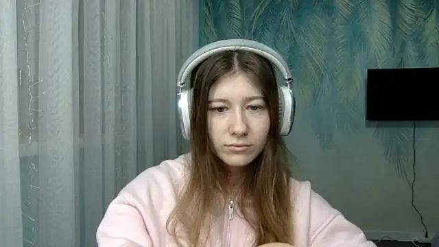 Kate Jomallona online show from April 2026 02:11:01 PM